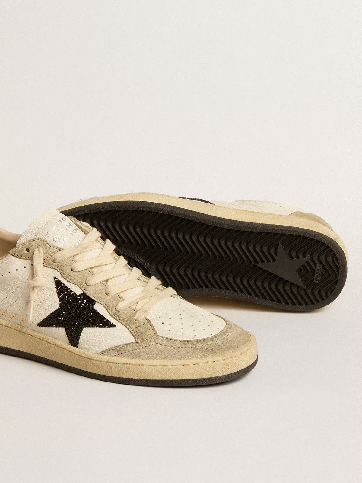 Ball Star en cuir nappa et daim avec étoile et contrefort à paillettes noires